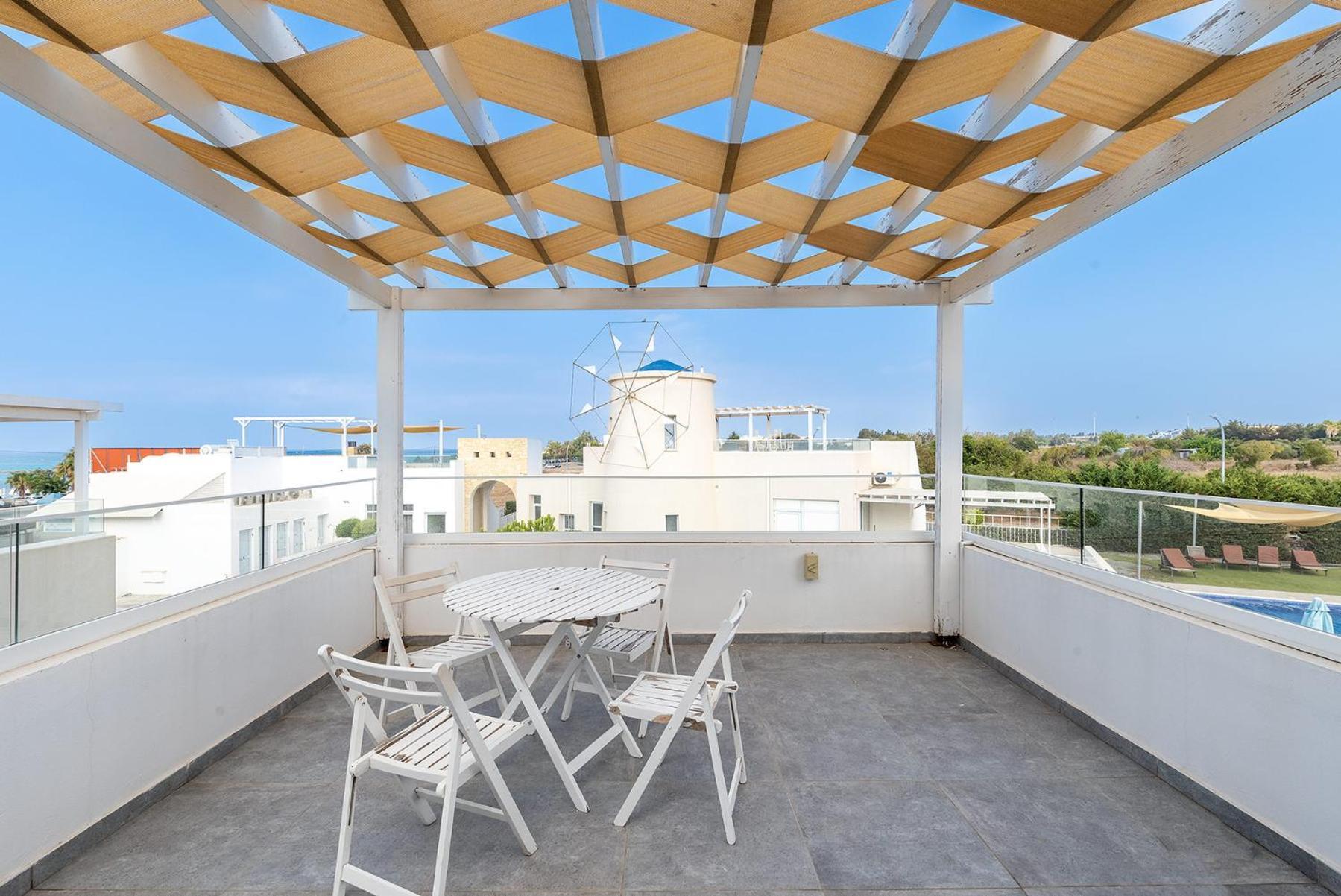 Blue Diamond Beach Villas Paphos Esterno foto