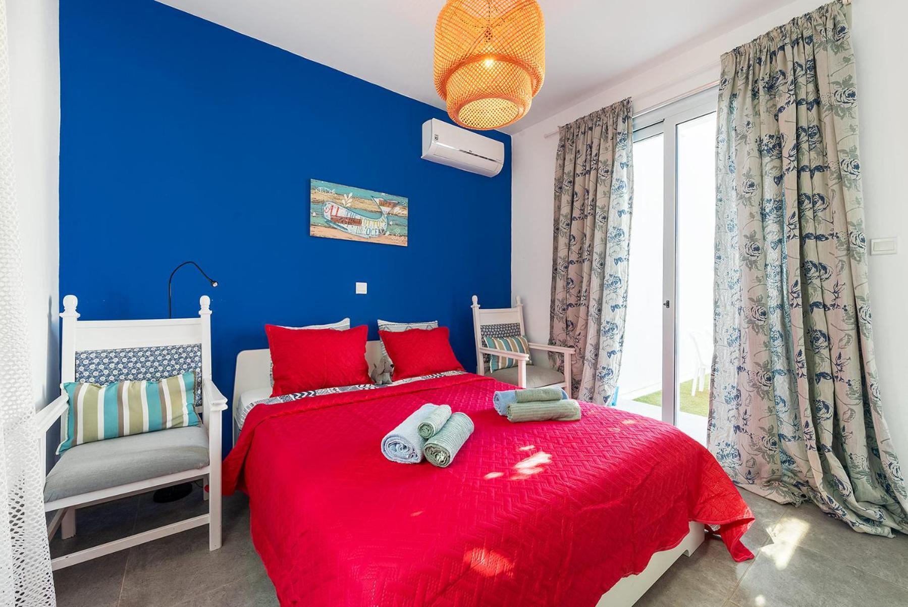 Blue Diamond Beach Villas Paphos Esterno foto