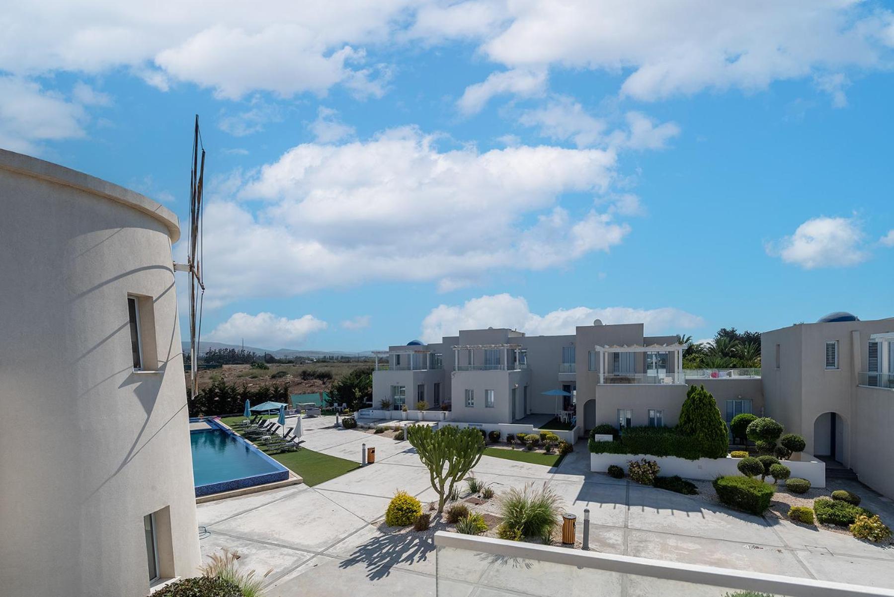 Blue Diamond Beach Villas Paphos Esterno foto
