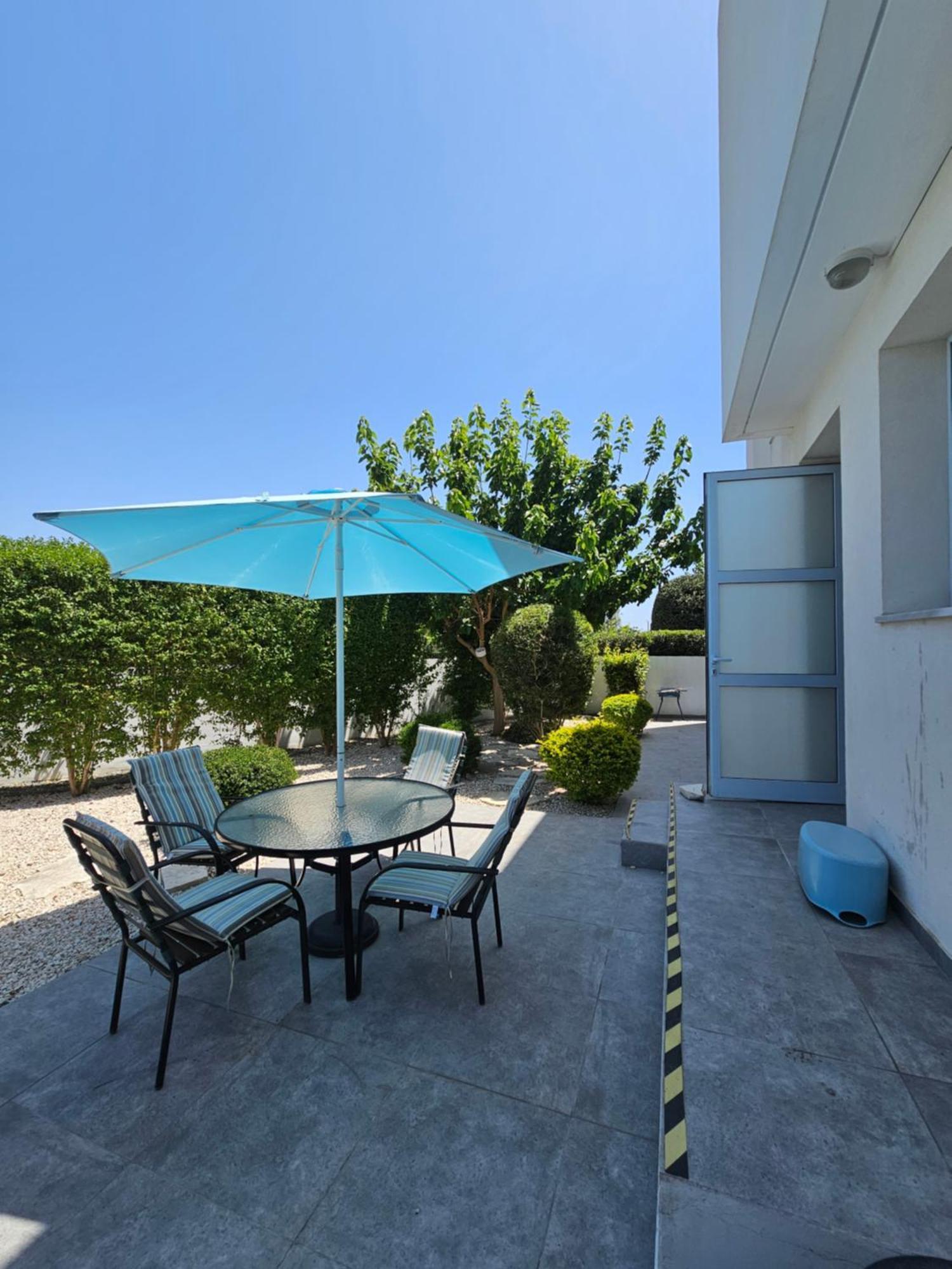 Blue Diamond Beach Villas Paphos Esterno foto