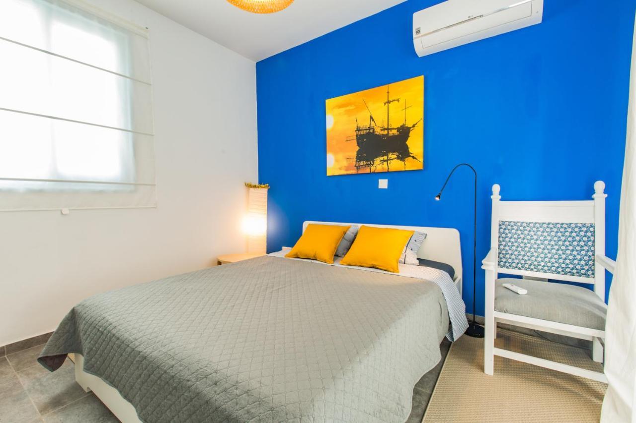 Blue Diamond Beach Villas Paphos Esterno foto